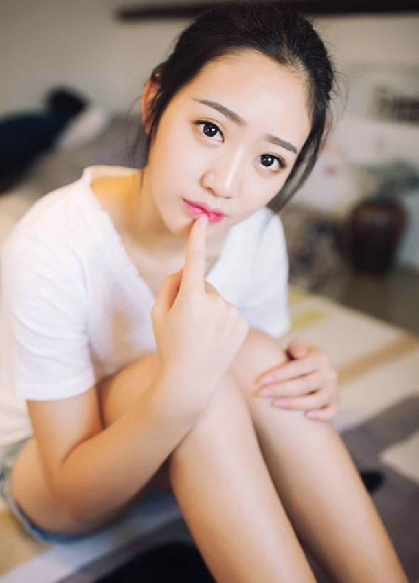 國(guó)外一女子性愛(ài)成隱僻 瘋狂約人以滿足自己的欲望 國(guó)外一女子性愛(ài)成隱僻 瘋狂約人以滿足自己的欲望